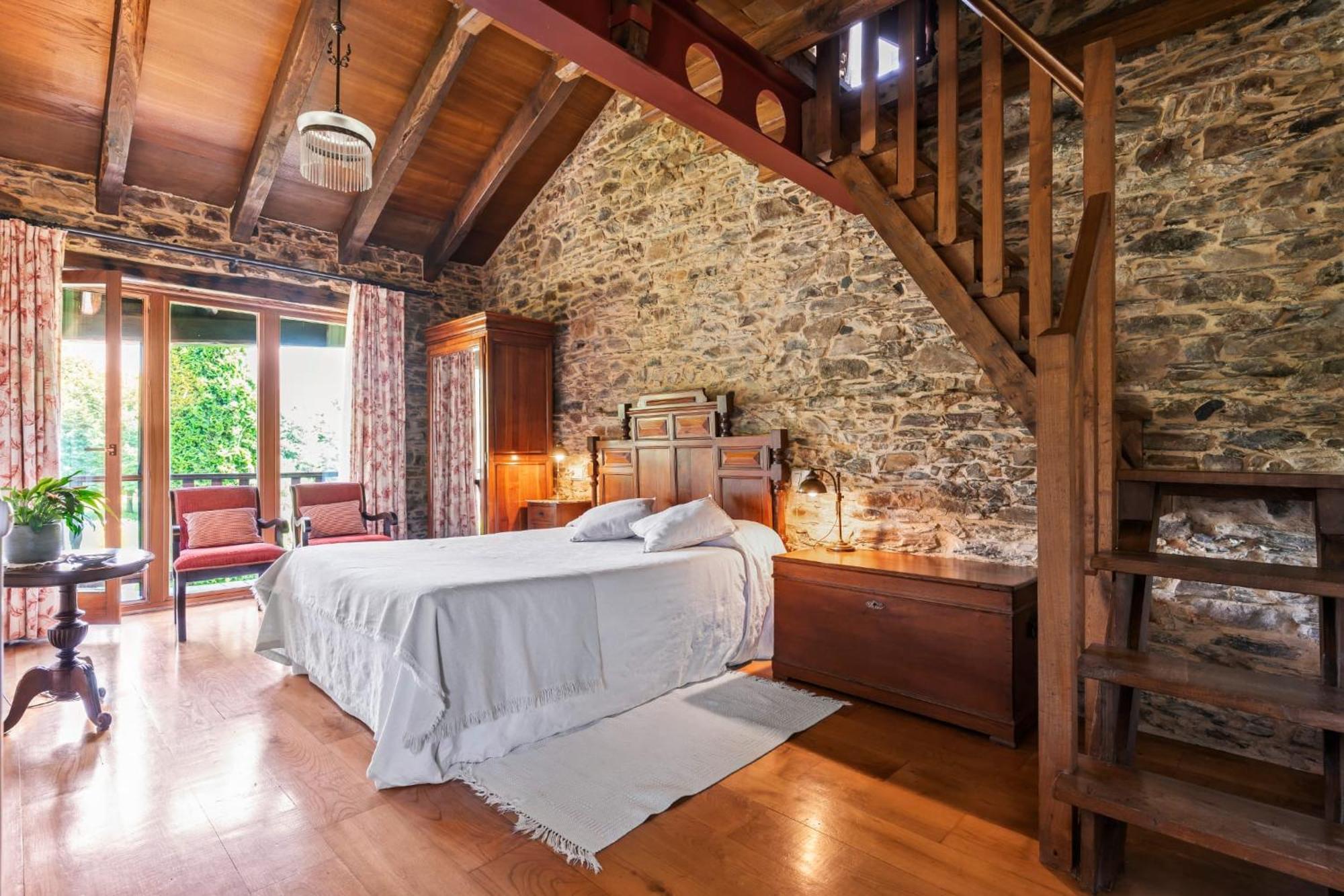 Casa Peleyon Bed & Breakfast Castropol Exterior photo