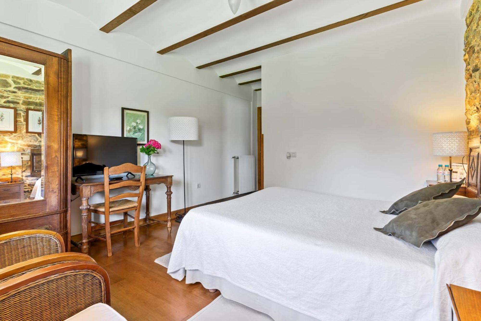 Casa Peleyon Bed & Breakfast Castropol Exterior photo