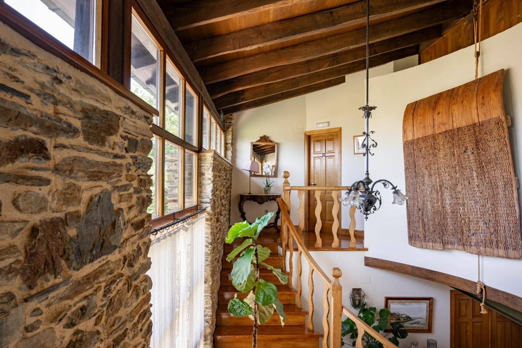 Casa Peleyon Bed & Breakfast Castropol Exterior photo