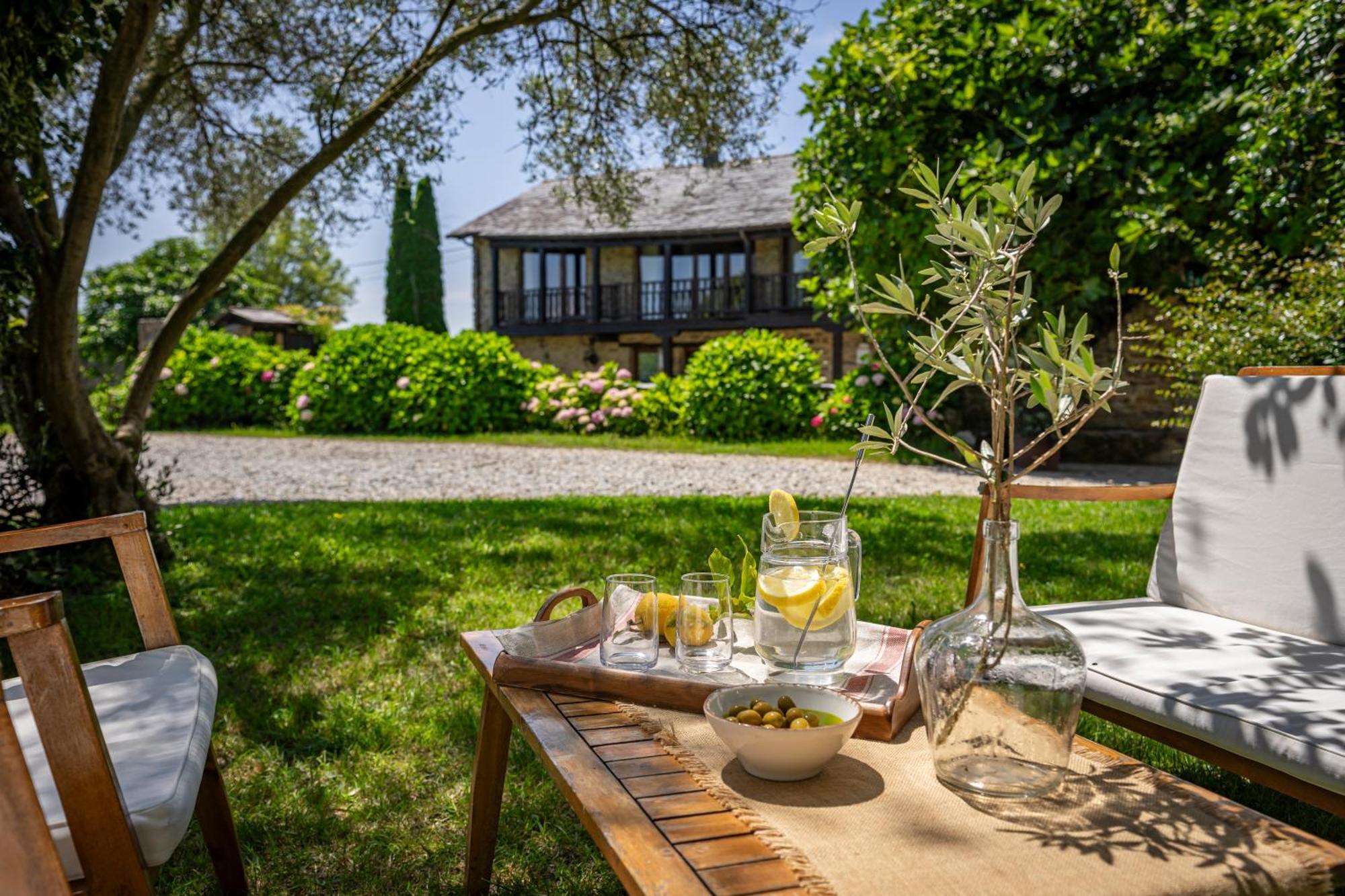 Casa Peleyon Bed & Breakfast Castropol Exterior photo